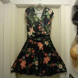 ROMANCE GIRL KIMMERY FLORALS CUMBERBUN KNIT DRESS M
